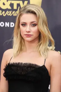 Photo Lili Reinhart