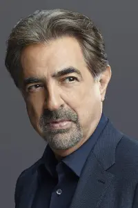 Photo Joe Mantegna