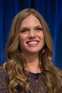 Photo Tracy Spiridakos