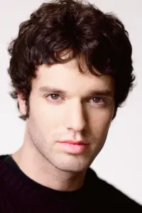 Photo Jake Epstein