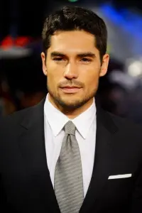 Photo D.J. Cotrona