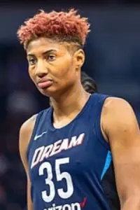 Photo Angel McCoughtry