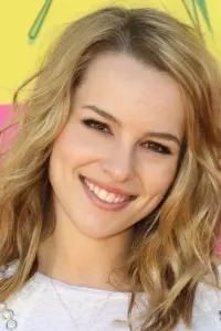 Photo Bridgit Mendler