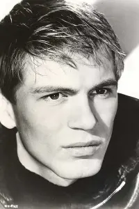 Photo Adam Faith