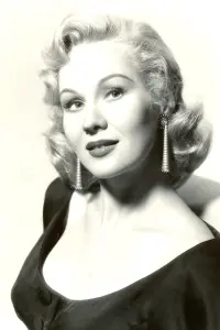 Photo Virginia Mayo