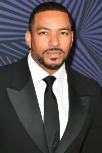 Photo Laz Alonso