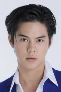 Photo Pachara Chirathivat