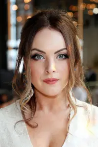 Photo Elizabeth Gillies