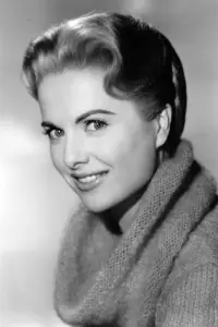 Photo Martha Hyer