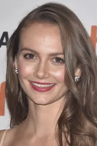 Photo Andi Matichak