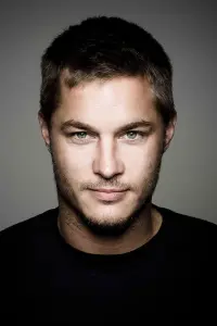 Photo Travis Fimmel