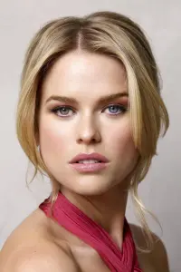 Photo Alice Eve