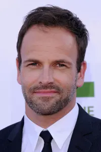 Photo Jonny Lee Miller