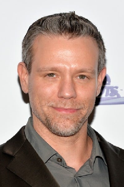 Photo Adam Pascal