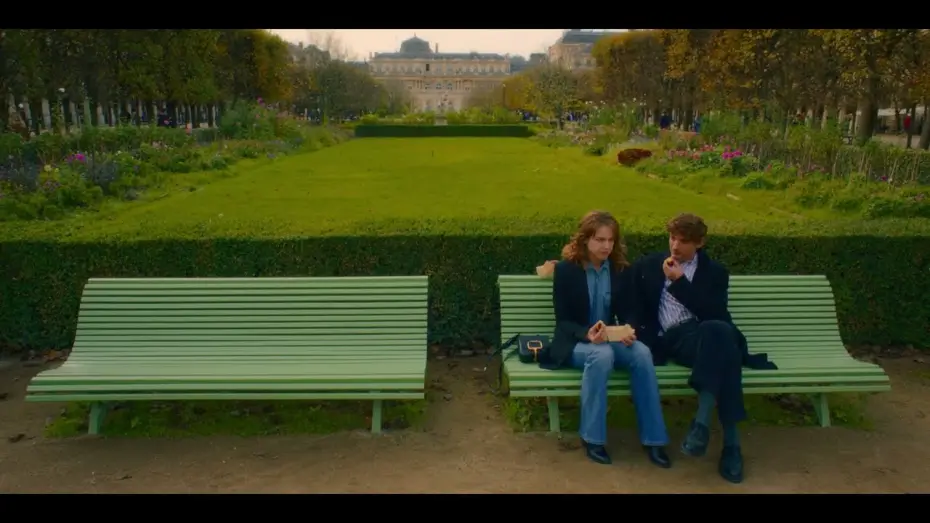 Watch film Coup de chance | COUP DE CHANCE - Extrait : Soup&ccedil;ons