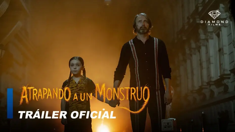 Watch film Dust Bunny | Atrapando a un Monstruo - Tr&aacute;iler Oficial