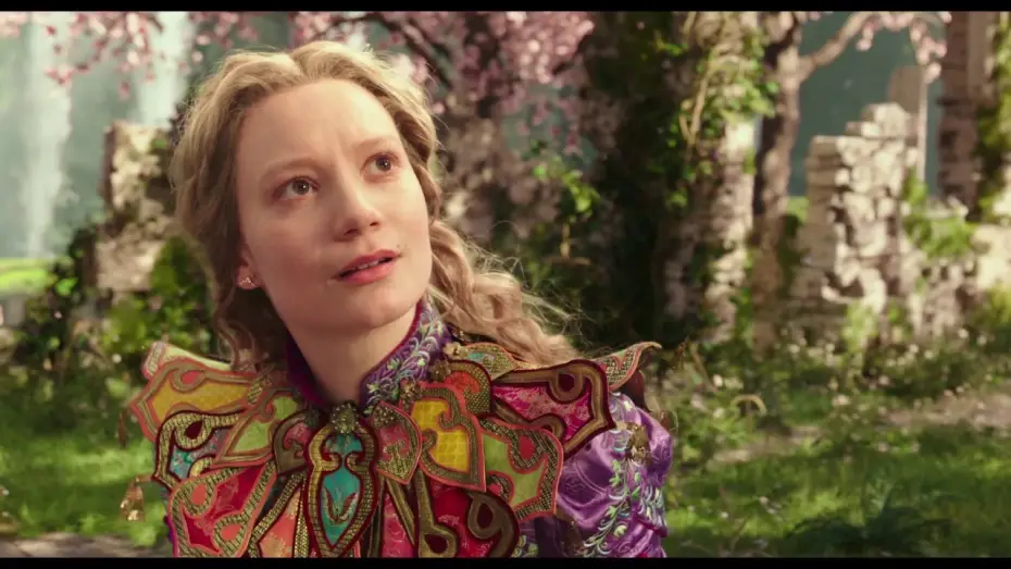 Watch film Alice Through the Looking Glass | Alice de l'Autre C&ocirc;t&eacute; du Miroir - Extrait : Sauver le Chapelier (VF)