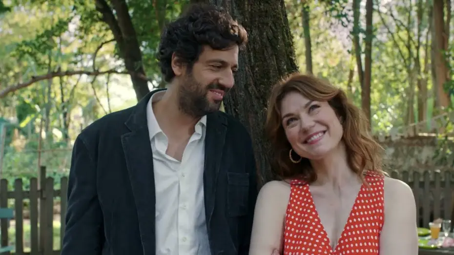 Watch film Double foyer | Double foyer de Claire Vass&eacute; - Bande annonce