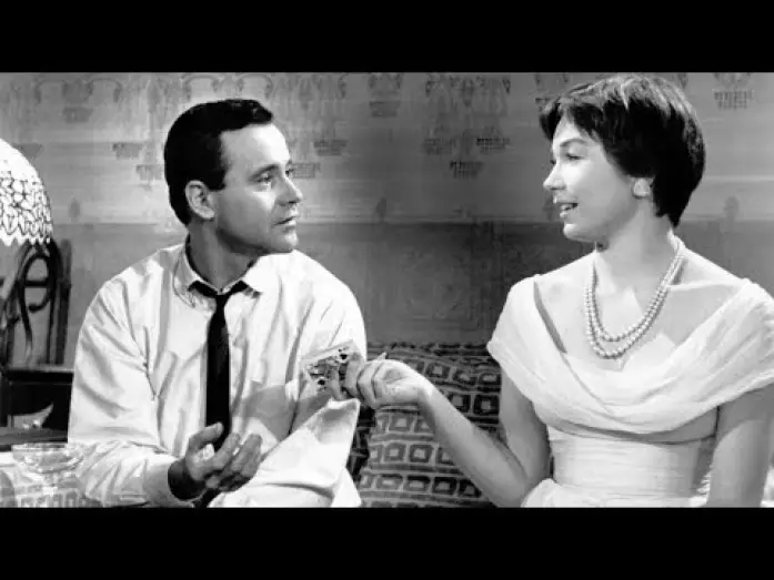 Watch film The Apartment | L'APPARTAMENTO di Billy Wilder - Trailer (Il Cinema Ritrovato al cinema)