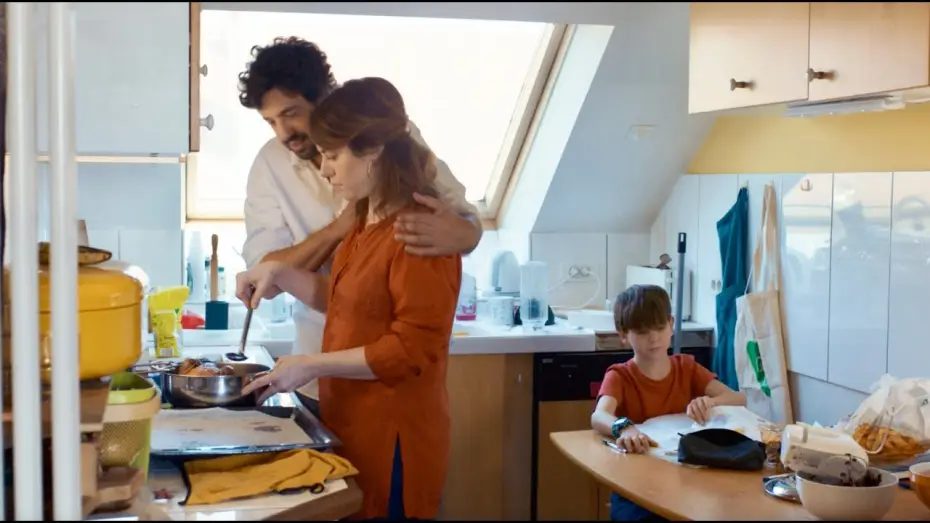 Watch film Double foyer | Double foyer (2024) - Trailer (French)