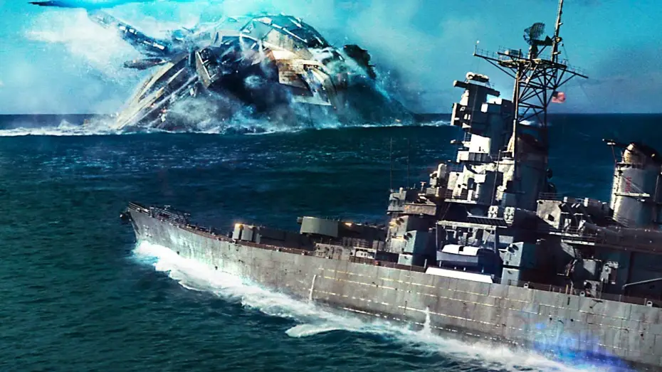 Watch film Battleship | Un navire de la 2e Guerre mondiale contre le vaisseau m&egrave;re alien | Battleship | Extrait VF
