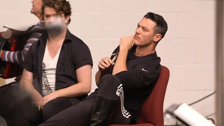 Watch film Beauty and the Beast | La Bella e la Bestia - Table Read: il personaggio di Gaston - Featurette