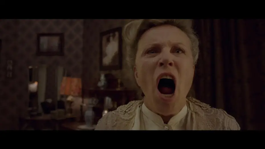 Watch film Damaged | Oficjalny zwiastun komedii (nie)obyczajowej