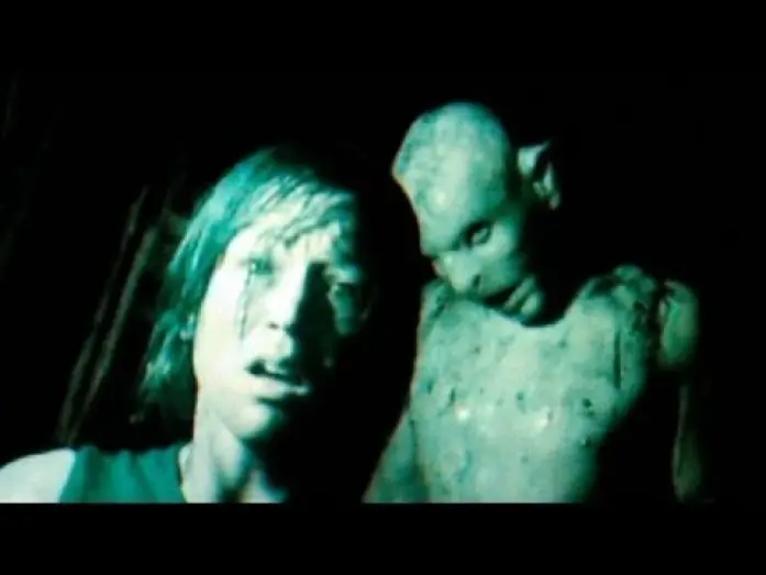 Watch film The Descent | THE DESCENT - ABGRUND DES GRAUENS Trailer German Deutsch (2005)