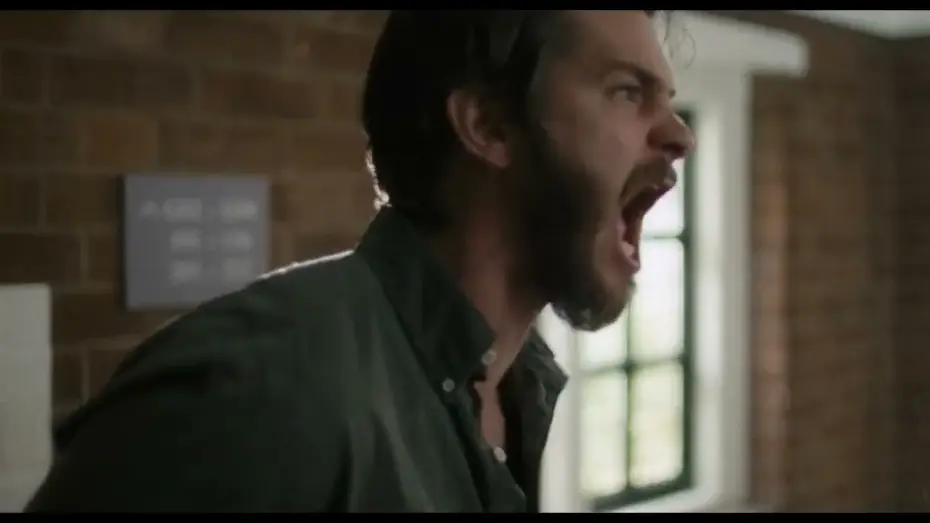 Watch film After the Hunt | Andrew Garfield es Hank.