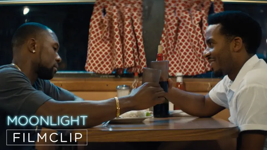 Watch film Moonlight | MOONLIGHT | Clip | "Black & Kevin sto&szlig;en an"