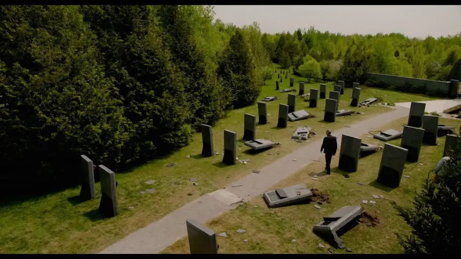 Watch film The Shrouds | Coming Soon