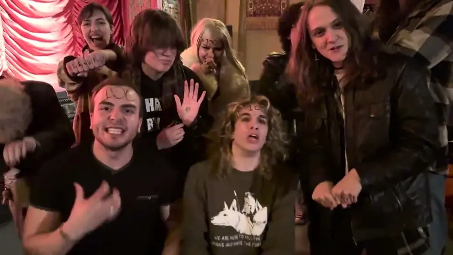 Watch film Hundreds of Beavers | BEAVER BELIEVERS