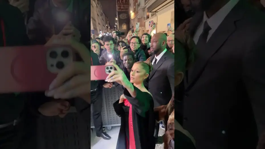 Watch film Wicked Part Two | Ariana Grande showing all the love to fans at the Paris screening