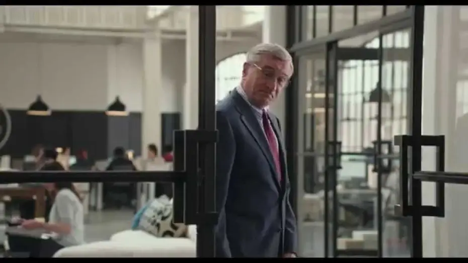 Watch film The Intern | El Becario - Tr&aacute;iler Oficial en espa&ntilde;ol HD