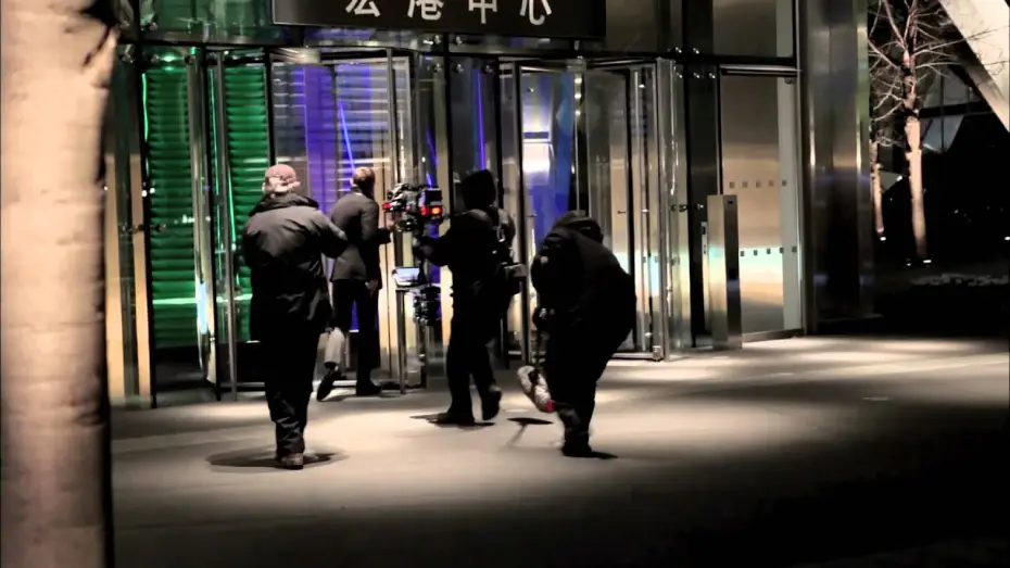 Watch film Skyfall | 007 Skyfall - Featurette "Girare a Shanghai"