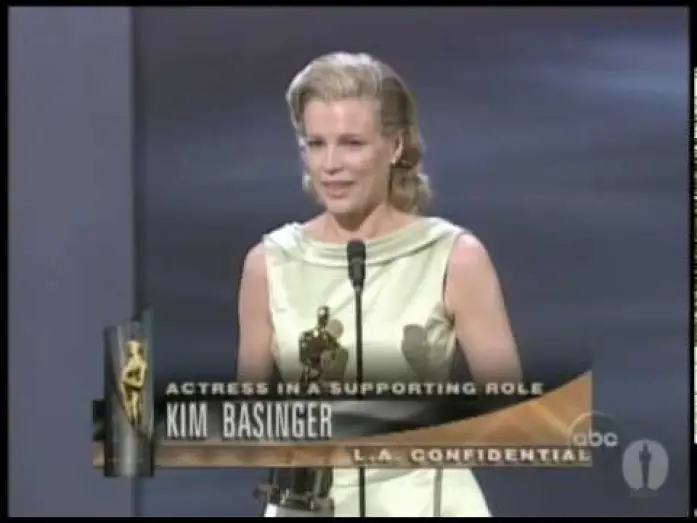 Watch film L.A. Confidential | Kim Basinger winning Best Supporting Actress