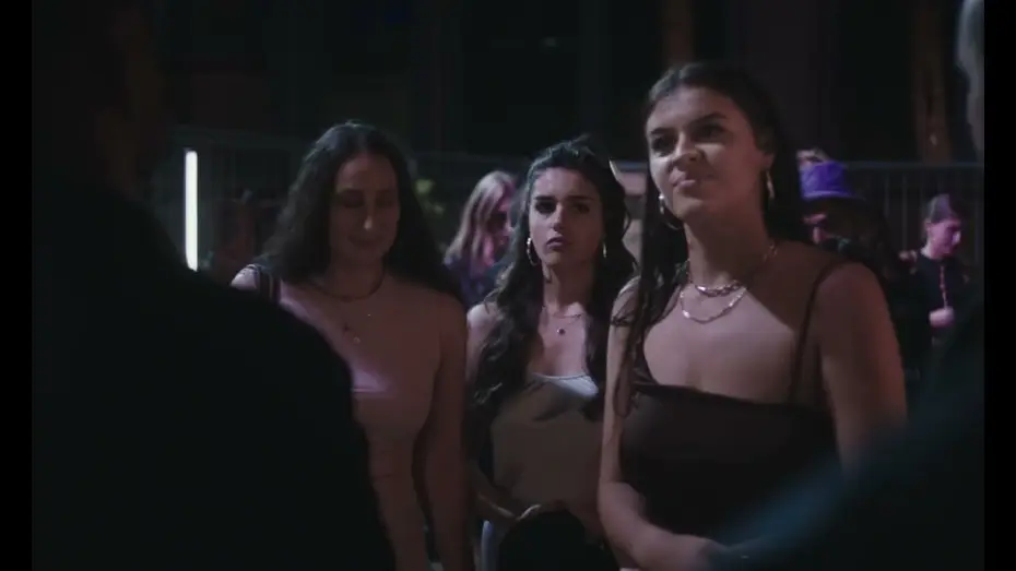 Watch film Elbow | ELLBOGEN - Ab 05. September im Kino! 😍 🎥