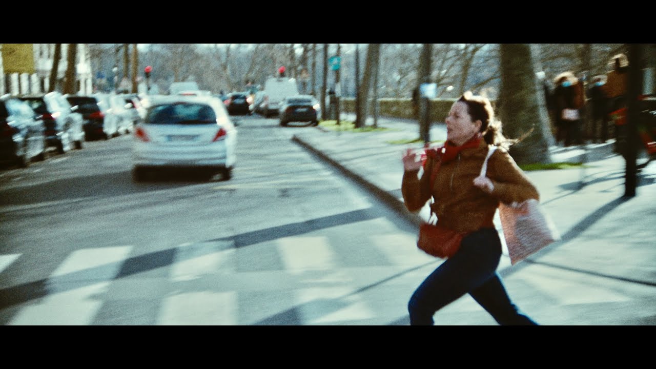 Watch film Full Time | Full Time / &Agrave; plein temps (2022) - Trailer (English subs)