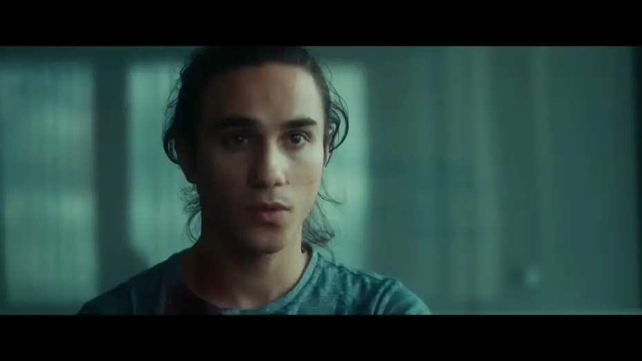 Watch film The Silent Run | L'ENFANT B&Eacute;LIER | Bande-annonce officielle