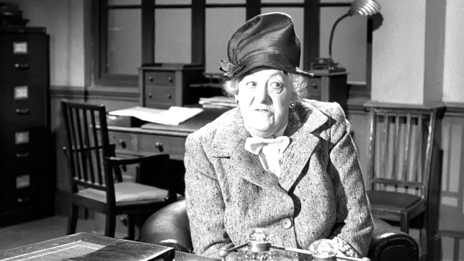 Watch film Murder at the Gallop | После похорон - Трейлер