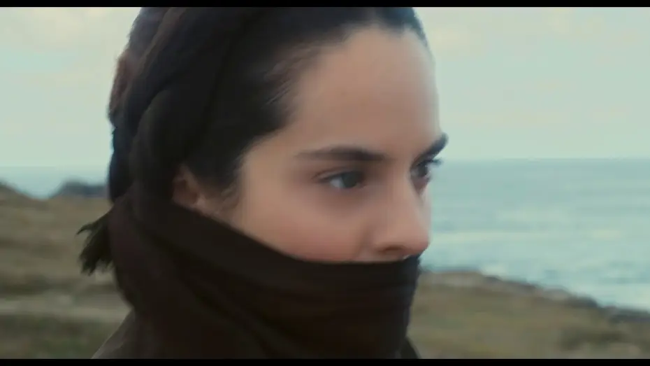 Watch film Portrait of a Lady on Fire | PORTRAIT DE LA JEUNE FILLE EN FEU - Bande Annonce VF