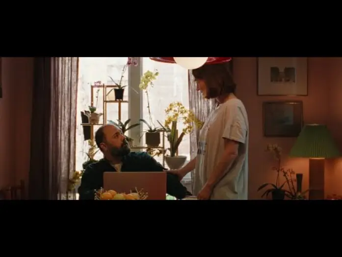 Watch film Two Women | Bande-annonce "Deux femmes et quelques hommes" de Chlo&eacute; Robichaud