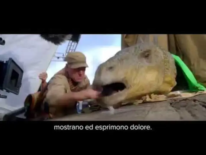 Watch film Jurassic World: Fallen Kingdom | JURASSIC WORLD - IL REGNO DISTRUTTO - Featurette "L'empatia con i dinosauri"
