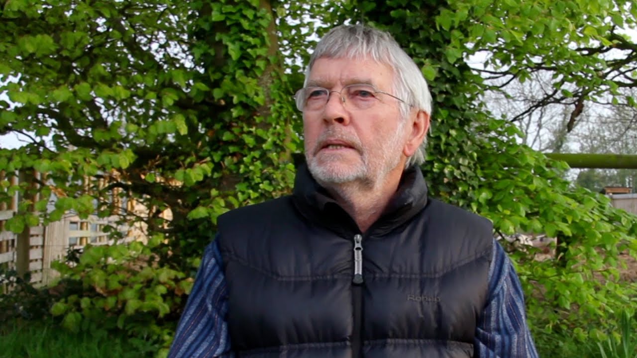 Watch film 45 Years | interview with Tom Courtenay