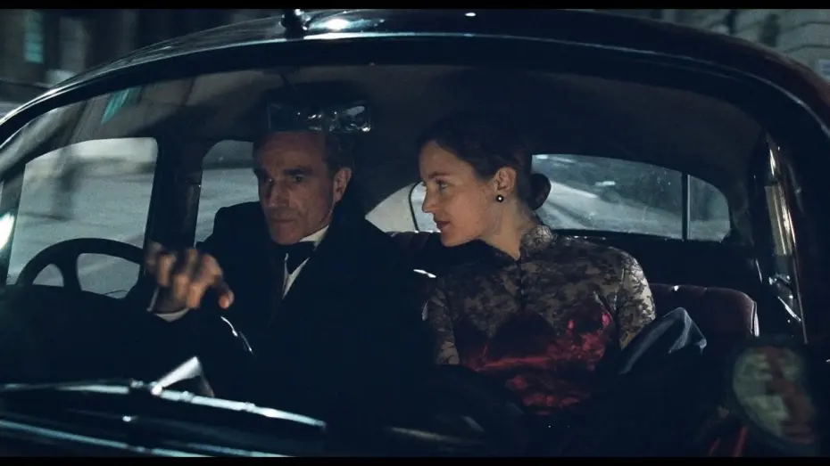 Watch film Phantom Thread | PHANTOM THREAD - Tickets on Sale Now - In Select Theaters Christmas