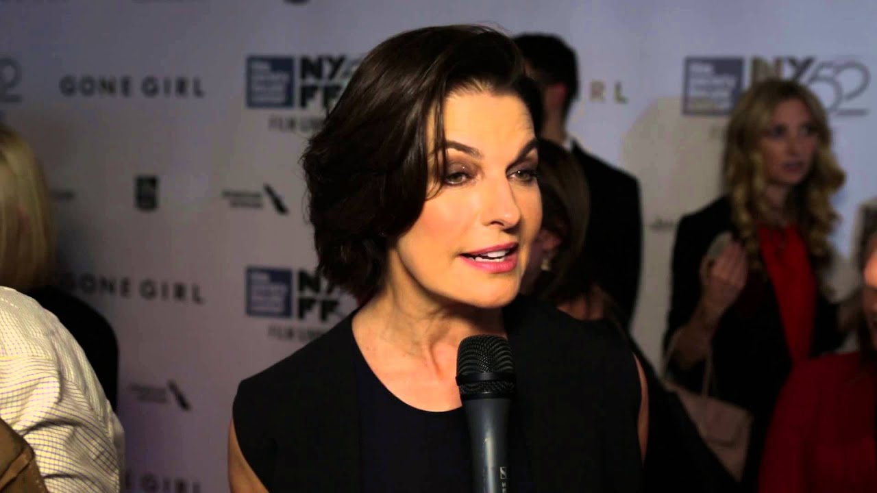 Watch film Gone Girl | NYFF52 "Gone Girl" Red Carpet | Sara Ward