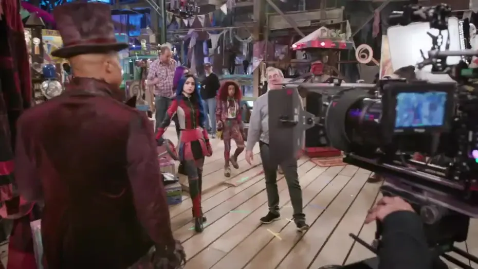 Watch film Descendants 3 | Descendants 3 - Behind the Scenes | Lights, Camera, Action