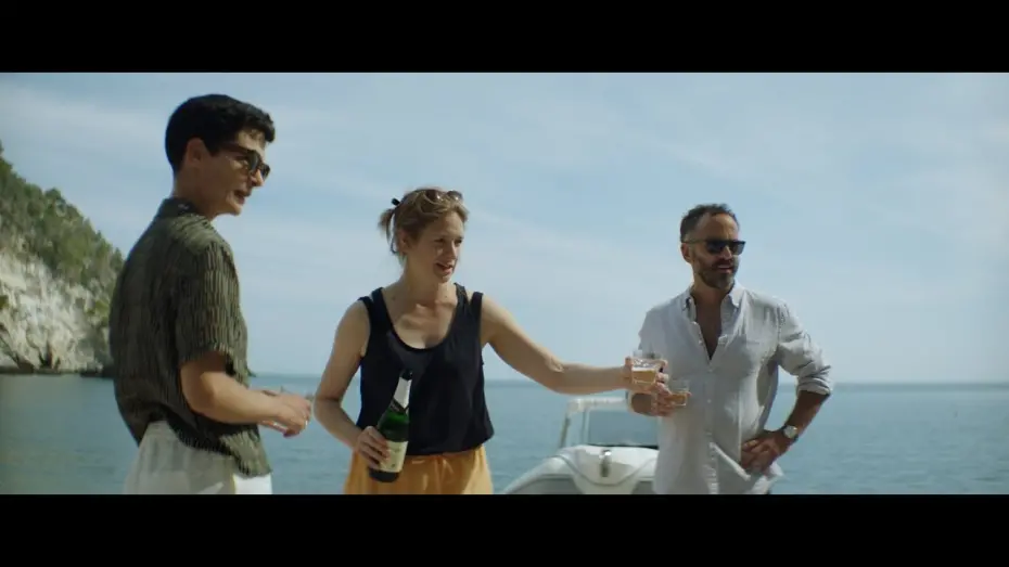 Watch film 8 Days in August | Trailer «Acht Tage im August» mit Julia Jentsch und Florian Lukas OVdefr